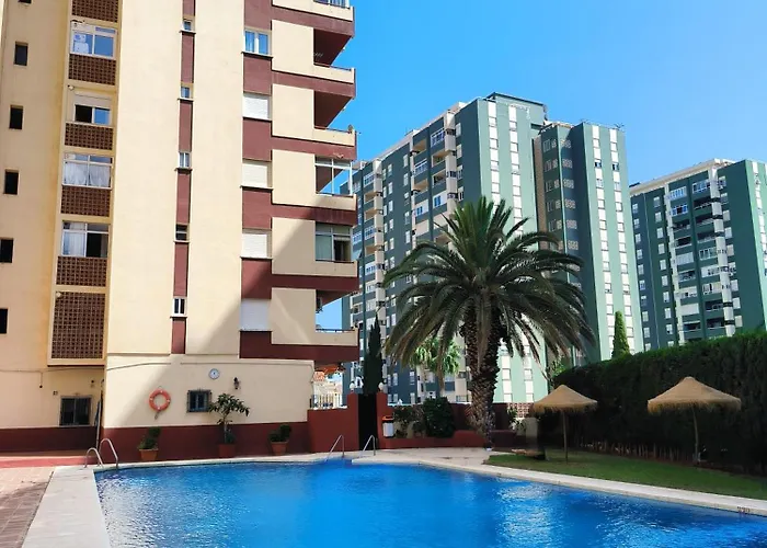 And Holidays 푸엔히롤라